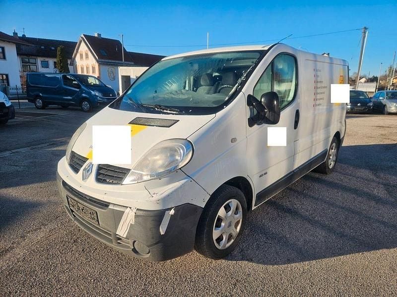 Gebraucht Renault Trafic 114 PS (83 kW) 2011 Weiß Van / Kleinbus