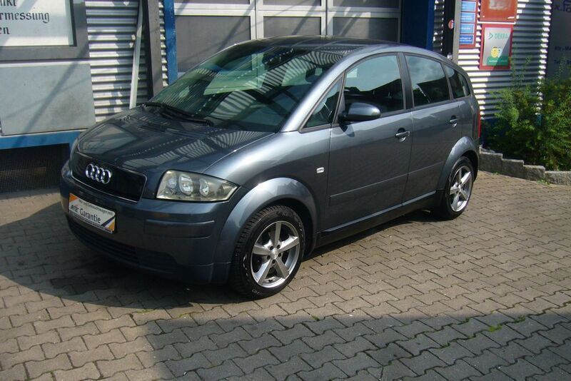 Grau Gebraucht 2002 Audi A2 Sport Kleinwagen | 5.500 € (Teuer) - Bild 1/4