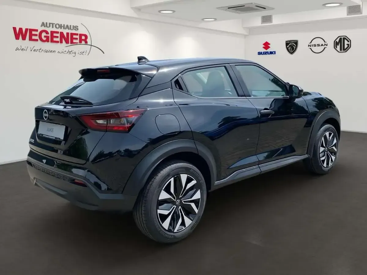 Neu Nissan Juke Acenta 114 PS (83 kW) 2025 Pearl black SUV