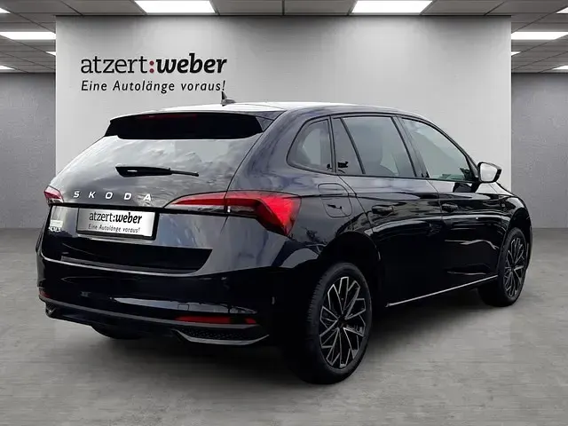 Gebraucht Skoda Scala Tour 150 PS (110 kW) 2026 Blackmagic perleffekt Kleinwagen