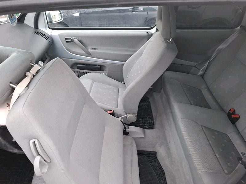 Grau Gebraucht 2003 VW Lupo Kleinwagen | 1.000 € (Superpreis) - Bild 1/4