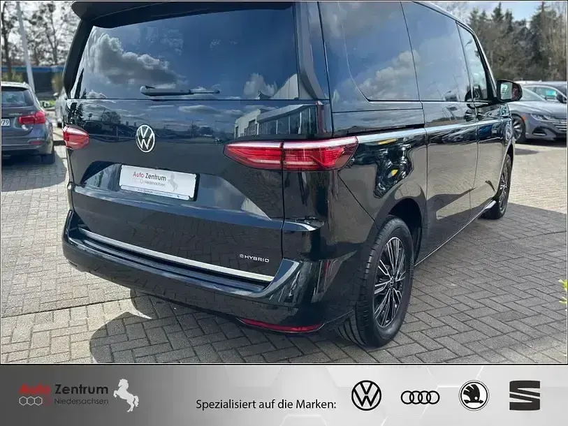 Gebraucht VW Multivan Style 218 PS (160 kW) 2023 Deep black pearlescent Van / Kleinbus
