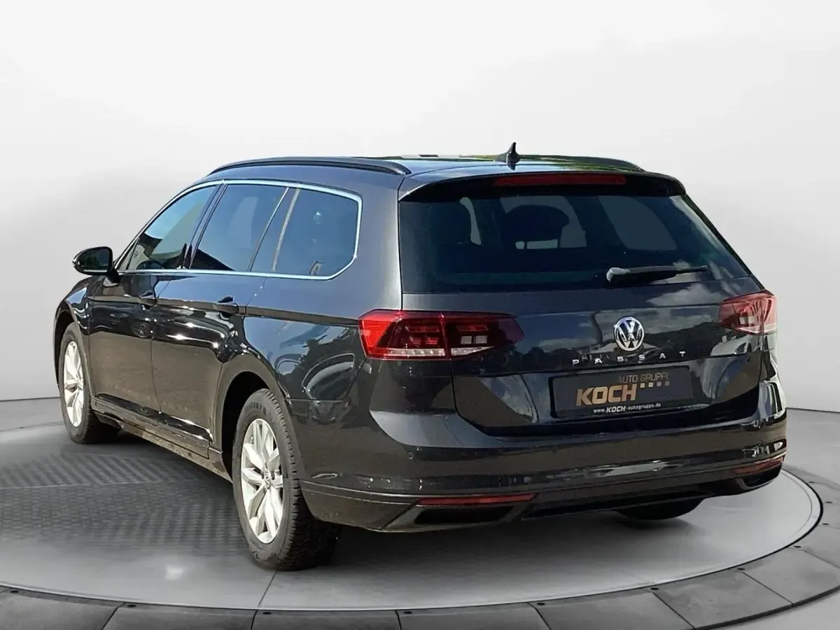 Gebraucht VW Passat Business 150 PS (110 kW) 2019 Grau Kombi