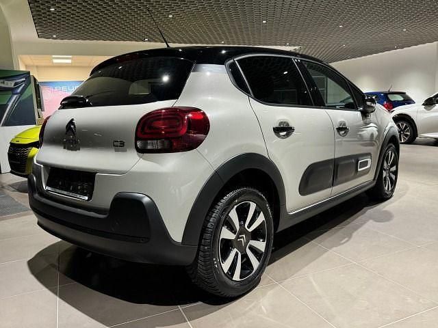 Gebraucht Citroën C3 Shine 82 PS (60 kW) 2023 Lackierung sable/metallic klar Kleinwagen