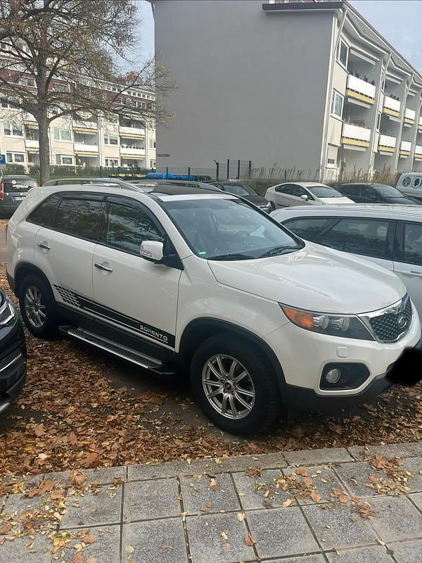 Weiß Gebraucht 2011 Kia Sorento SUV | 9.000 € (Etwas zu teuer) - Bild 1/4