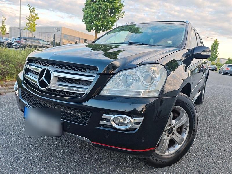 Gebraucht Mercedes GL320 224 PS (164 kW) 2007 Schwarz SUV