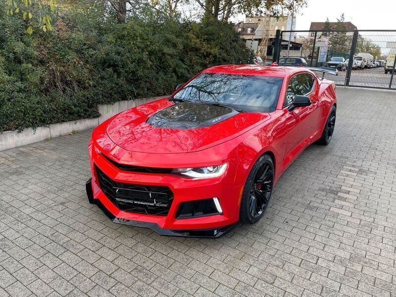 Rot Gebraucht 2021 Chevrolet Camaro ZL1 Coupé | 66.999 € - Bild 1/4
