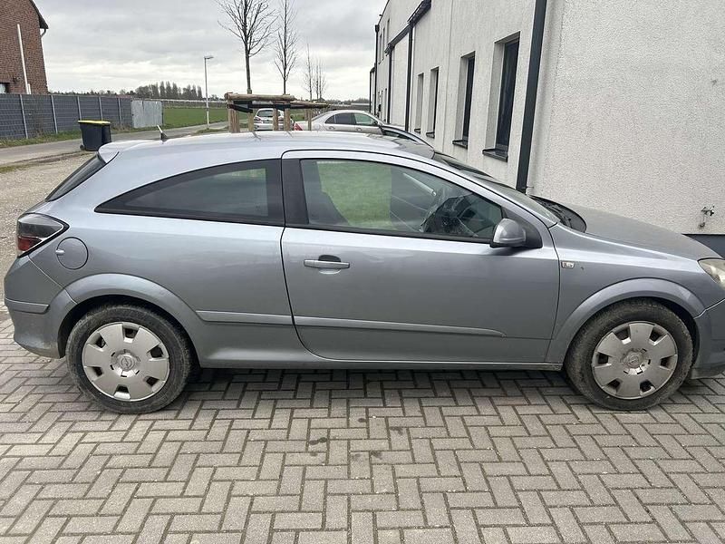 Gebraucht Opel Astra 116 PS (85 kW) 2007 Coupé