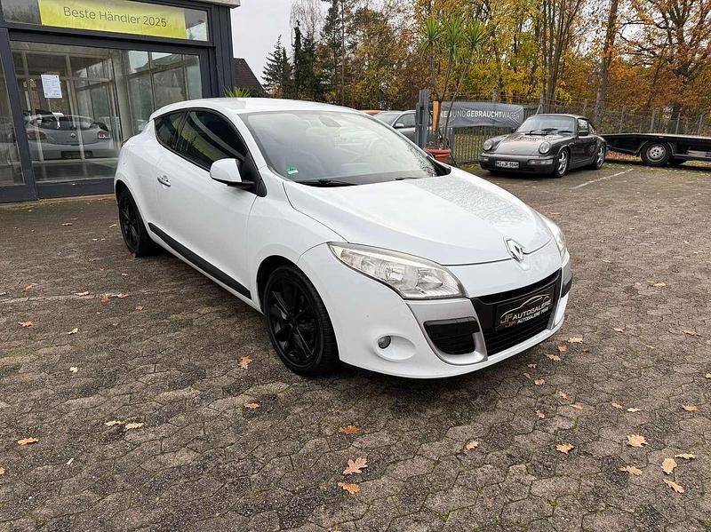 Gebraucht Renault Mégane Coupé 131 PS (96 kW) 2009 Gletscherweiss Coupé