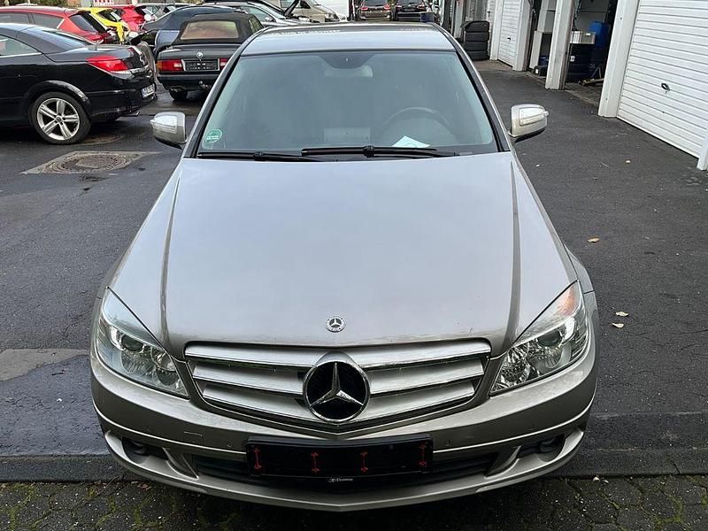 Silber Gebraucht 2007 Mercedes C180 Limousine | 4.500 € (Superpreis) - Bild 1/4