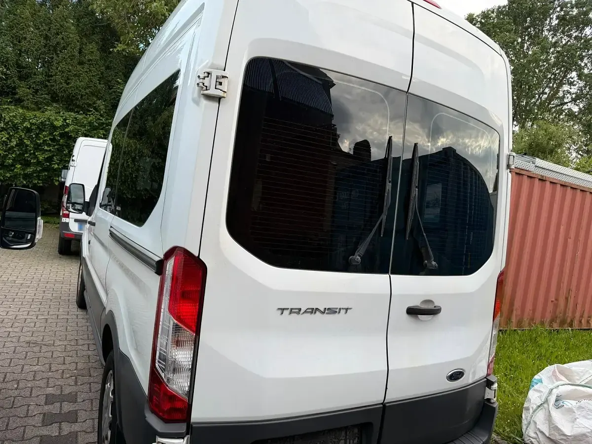 Gebraucht Ford Transit 131 PS (96 kW) 2018 Weiß Limousine