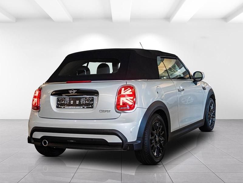 Gebraucht Mini Cooper Cabriolet 136 PS (100 kW) 2021 White silver (weiss) Cabrio