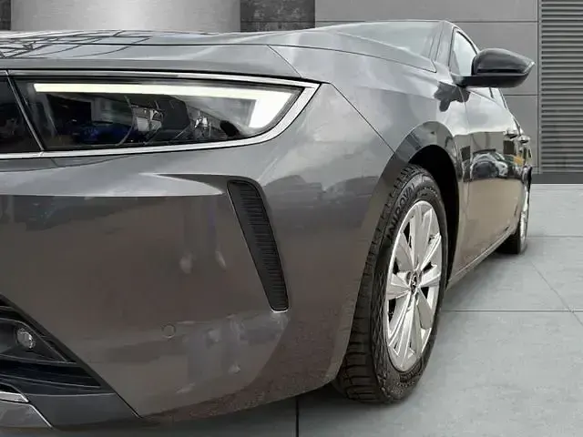 Gebraucht Opel Astra Enjoy 110 PS (80 kW) 2023 Grau Kleinwagen