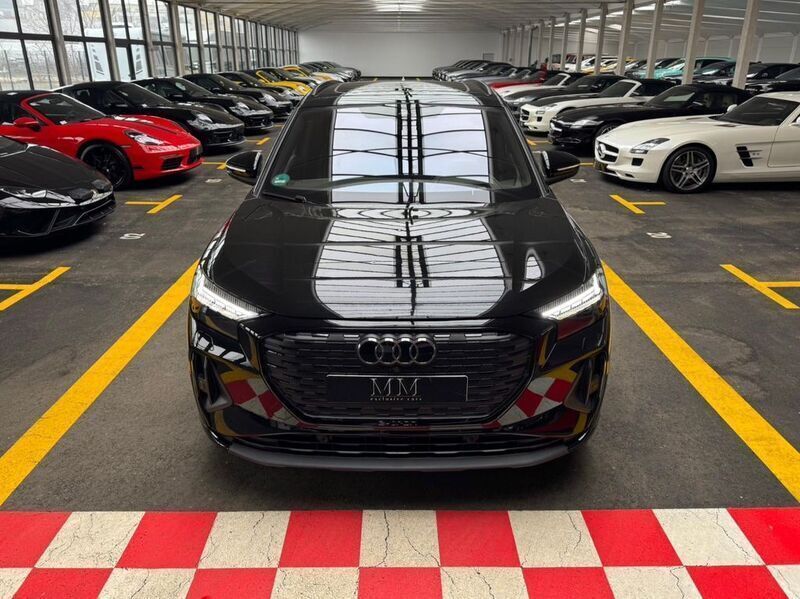 Schwarz Gebraucht 2023 Audi Q4 e-tron Sport SUV | 45.900 € (Etwas zu teuer) - Bild 1/4