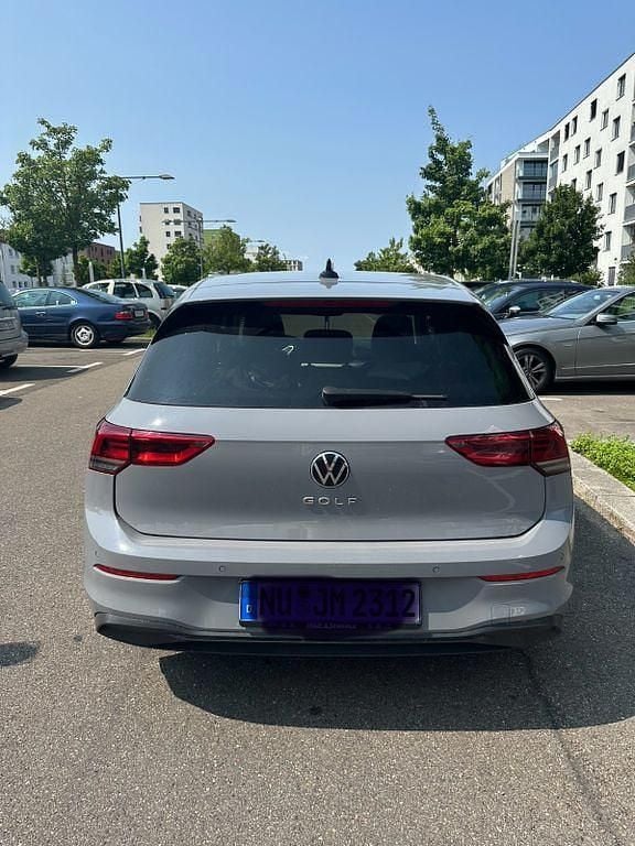 Gebraucht VW Golf VII Life 150 PS (110 kW) 2020 Grau Limousine