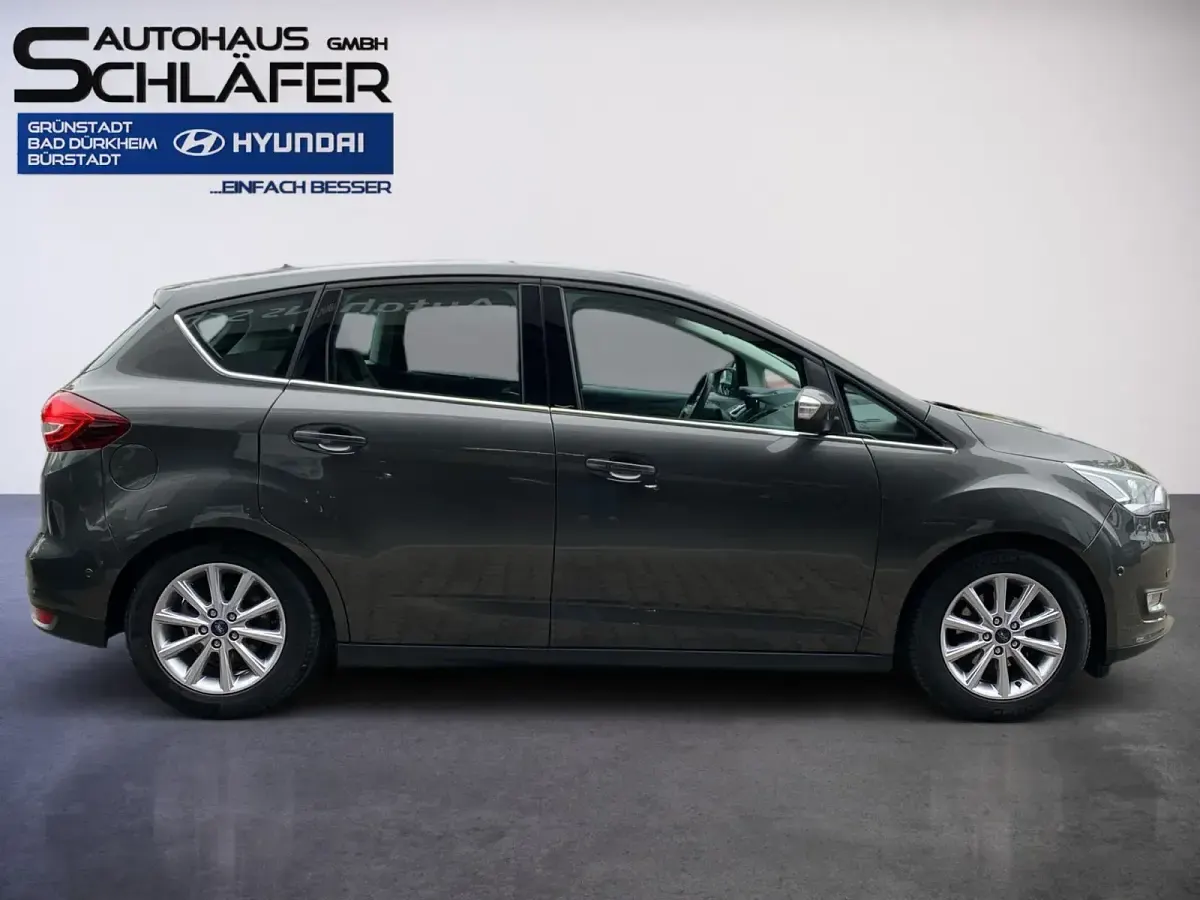 Käytetty Ford C-MAX Titanium 125 HP (91 kW) 2017 Harmaa Tila-auto