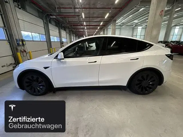 Gebraucht Tesla Model Y Performance 392 kW (533 PS) 2023 Pearl white multicoat SUV