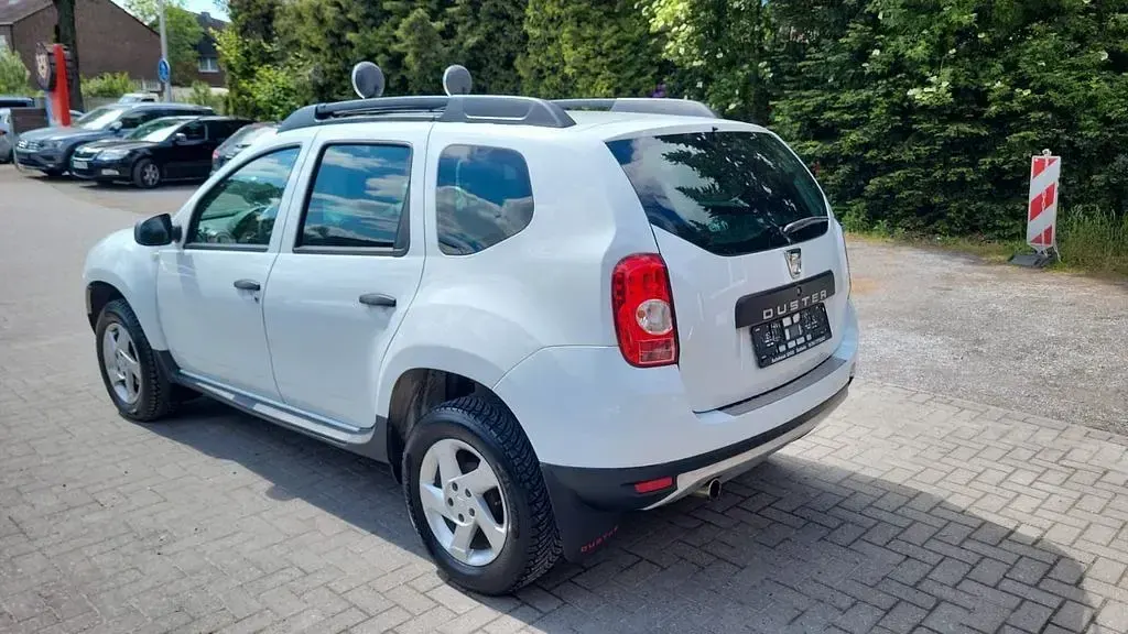 Gebraucht Dacia Duster 105 PS (77 kW) 2013 Weiß SUV