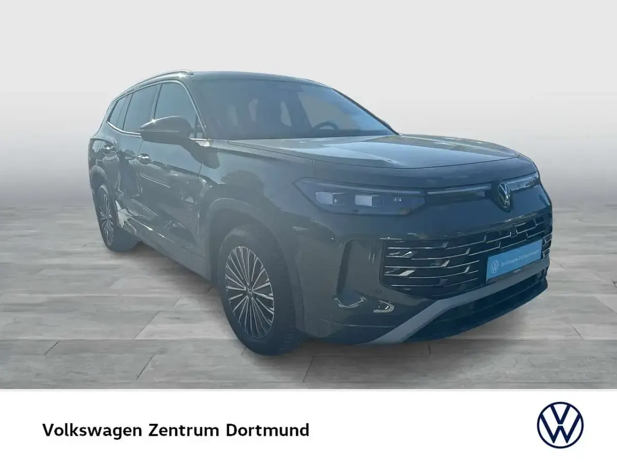 Gebraucht VW Tayron Elegance 204 PS (150 kW) 2025 Grün SUV