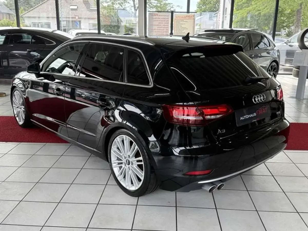 Gebraucht Audi A3 Sport 150 PS (110 kW) 2018 Schwarz Limousine