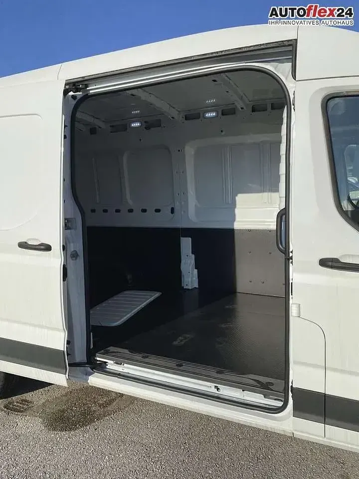 Nowe Maxus V90 147 KM (108 kW) 2025 Biały Van