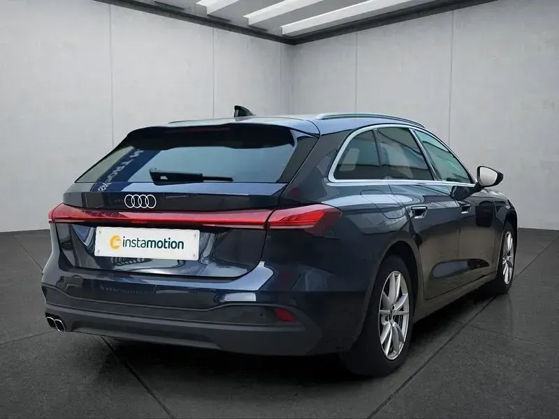 Second-hand Audi A5 204 CP (150 kW) 2025 Albastru Break