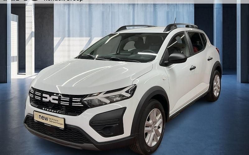 Gebraucht Dacia Sandero Essentiel 101 PS (74 kW) 2024 Weiß Limousine