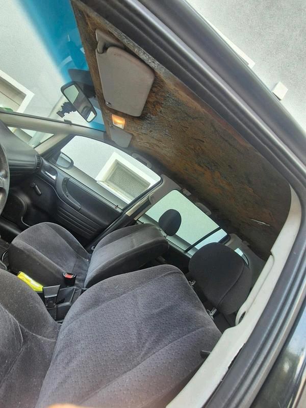 Gebraucht Opel Zafira 125 PS (91 kW) 2002 Schwarz Van / Kleinbus