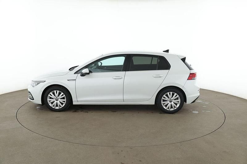 Gebraucht VW Golf VIII Style 150 PS (110 kW) 2022 Weiß Limousine