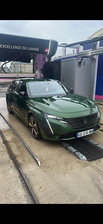 Gebraucht Peugeot 308 GT 131 PS (96 kW) 2023 Grün Limousine