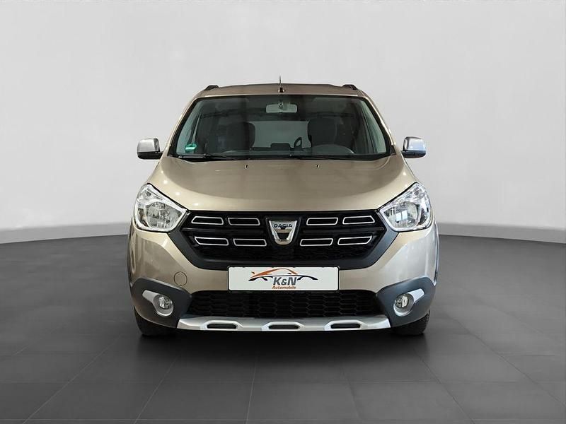 Gebraucht Dacia Lodgy Stepway 102 PS (75 kW) 2019 Beige Van / Kleinbus
