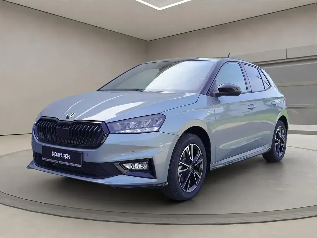 Nowe Skoda Fabia Dynamic 150 KM (110 kW) 2026 Srebrny Hatchback