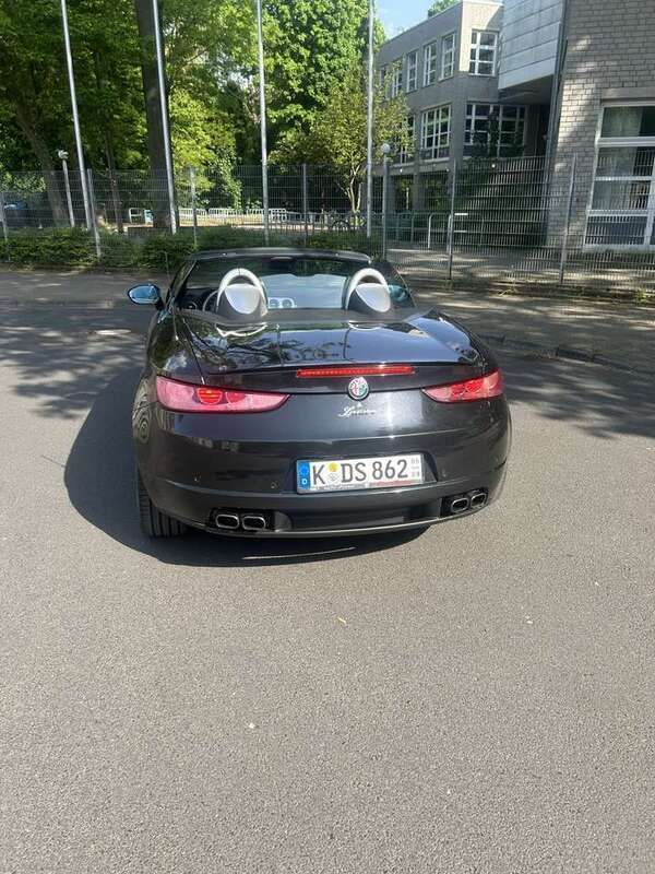 Gebraucht 2008 Alfa Romeo Spider Exclusive Cabrio | 12.999 € (Etwas zu teuer) - Bild 1/4