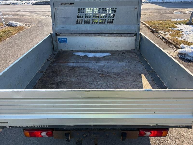 Gebraucht VW T5 75 PS (55 kW) 2011 Grau Van