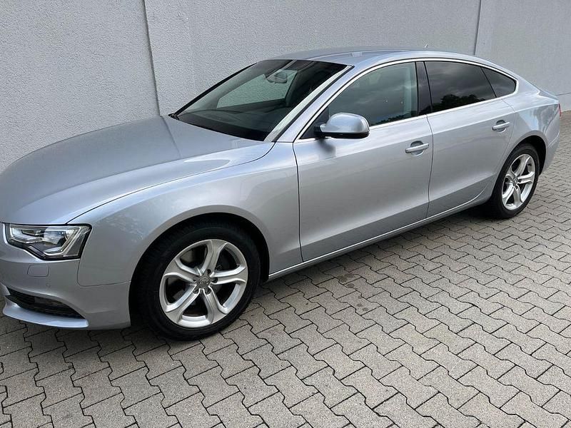 Silber Gebraucht 2016 Audi A5 Sportback Sport Limousine | 20.300 € (Superpreis) - Bild 1/4