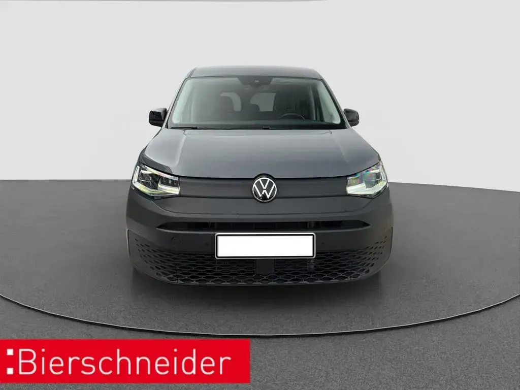 Używany VW Caddy 122 KM (89 kW) 2025 Szary Minivan
