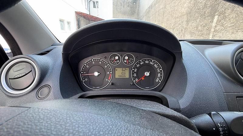 Gebraucht Ford Fiesta 70 PS (51 kW) 2006 Blau Kleinwagen