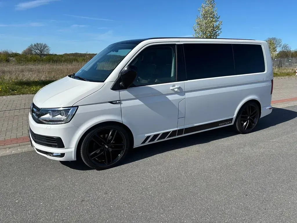 Gebraucht VW Multivan Edition 150 PS (110 kW) 2019 Weiß Van / Kleinbus