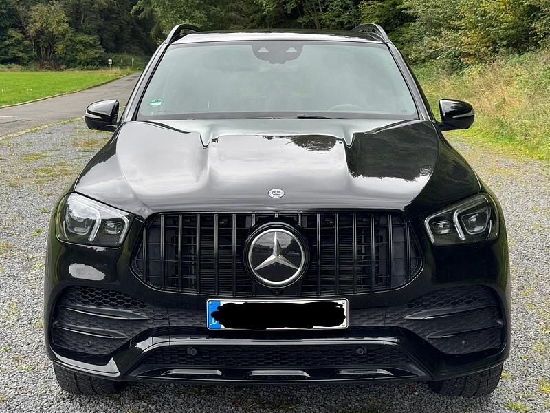 Schwarz Gebraucht 2019 Mercedes GLE400 SUV | 49.990 € (Fairer Preis) - Bild 1/4