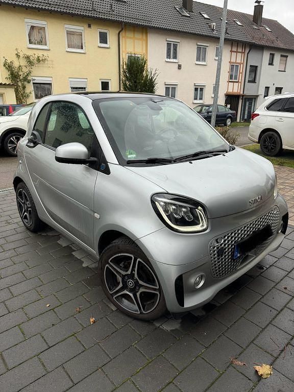 Grau Gebraucht 2020 Smart ForTwo Electric Drive Coupé | 10.250 € (Fairer Preis) - Bild 1/4