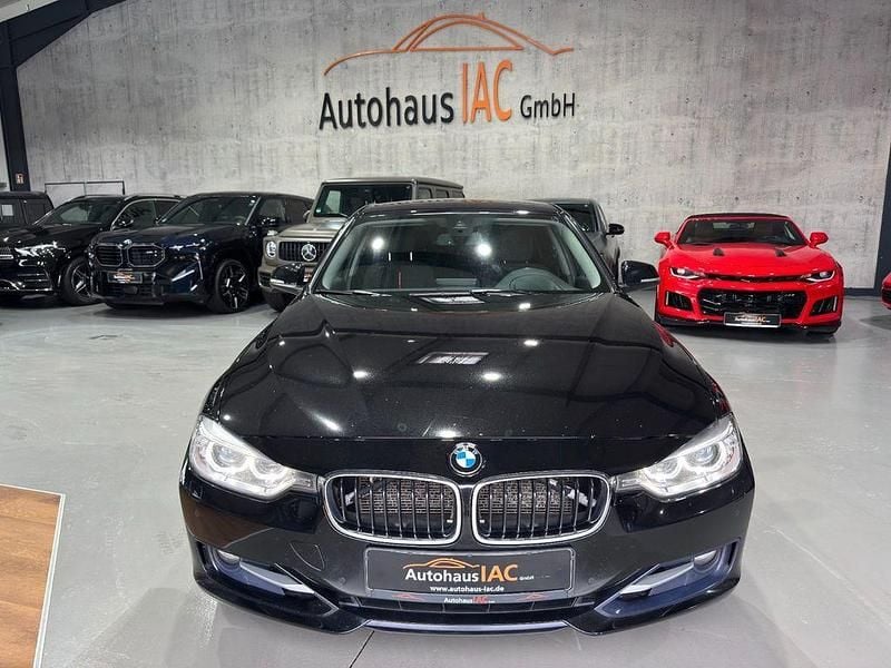 Gebraucht BMW 325 Sport Line 218 PS (160 kW) 2014 Schwarz Limousine