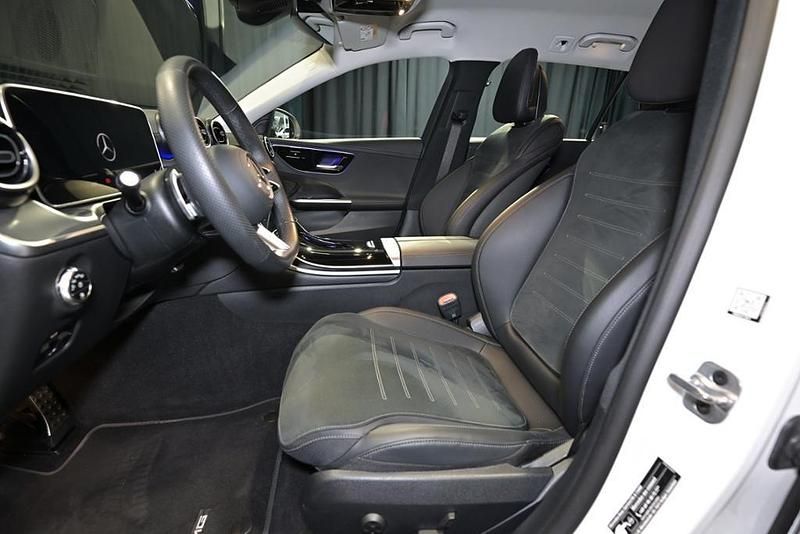 Gebraucht Mercedes C180 AMG 170 PS (125 kW) 2025 Unilack polarweiß Limousine