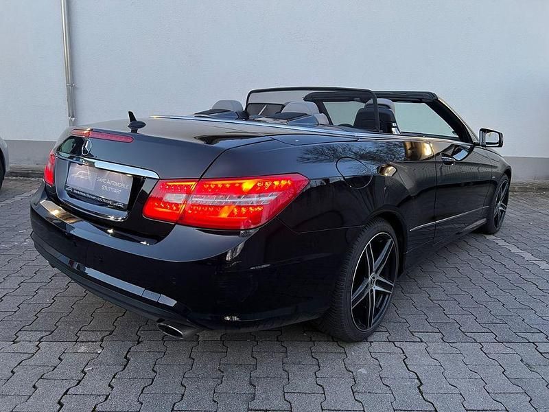 Gebraucht Mercedes E350 Avantgarde 265 PS (194 kW) 2012 Schwarz Cabrio