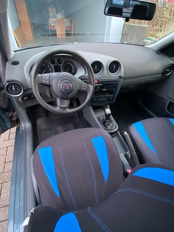 Gebraucht Seat Ibiza 101 PS (74 kW) 2008 Grau Kleinwagen