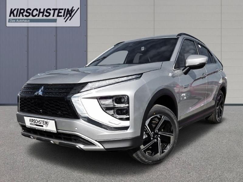 Sterlingsilber (metallic) Gebraucht 2022 Mitsubishi Eclipse Plus SUV | 20.990 € (Superpreis) - Bild 1/3