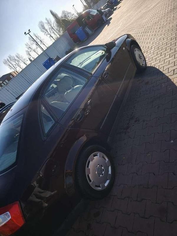 Gebraucht Audi A4 102 PS (75 kW) 2002 Limousine