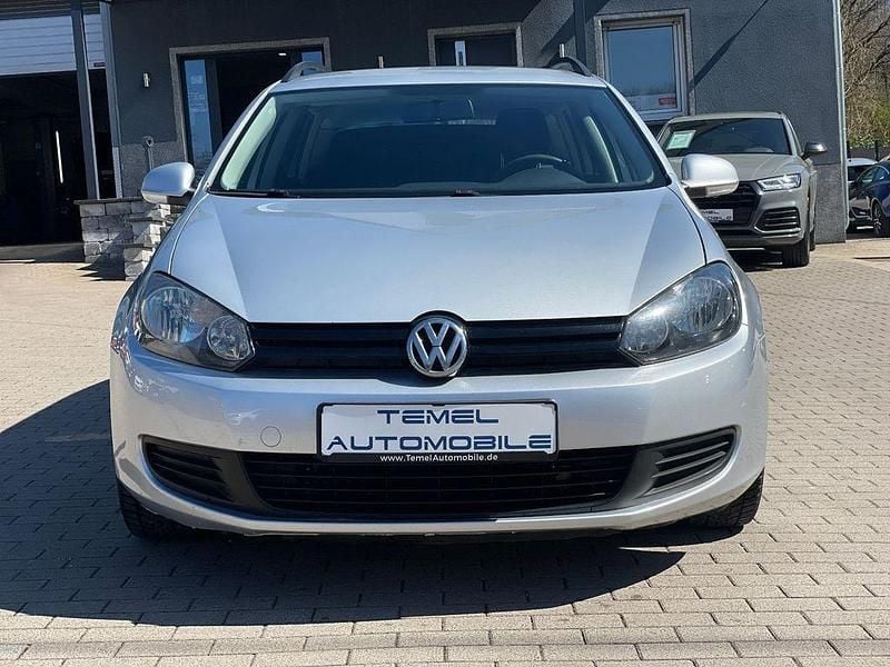 Gebraucht VW Golf VI Trendline 105 PS (77 kW) 2012 Silber Kleinwagen