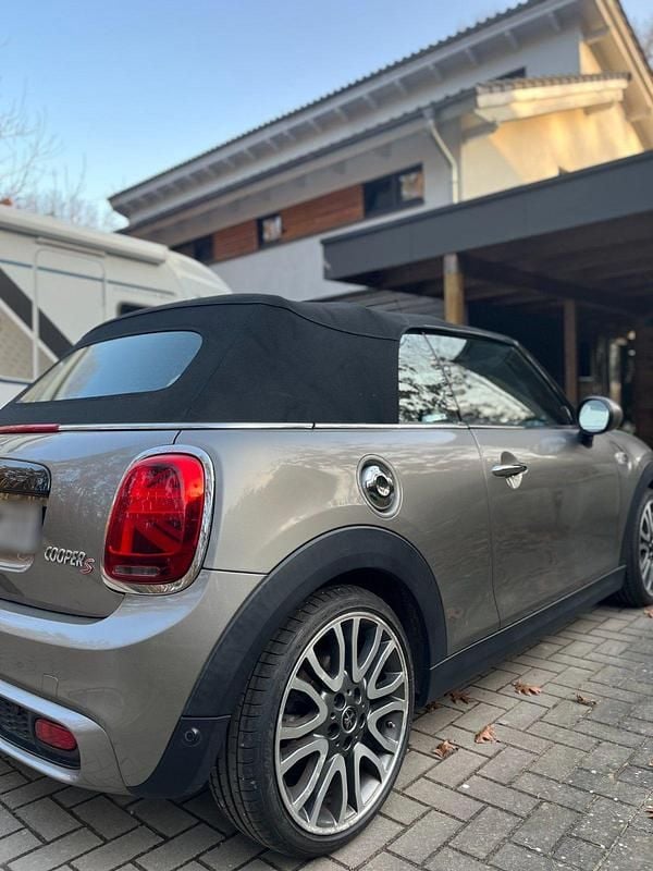 Gebraucht Mini Cooper S Cabriolet 192 PS (141 kW) 2018 Grau Cabrio