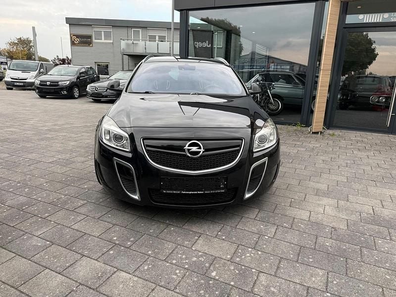 Schwarz Gebraucht 2011 Opel Insignia OPC Kombi | 12.400 € (Teuer) - Bild 1/4