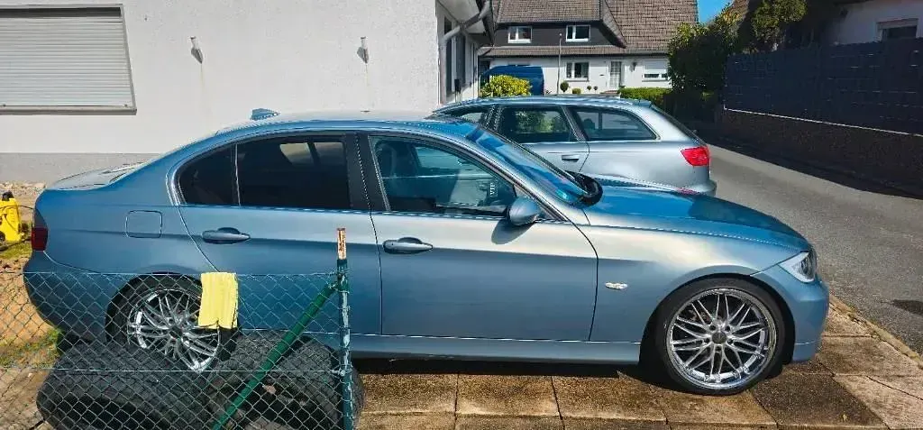 Gebraucht BMW 325 218 PS (160 kW) 2005 Silber Limousine